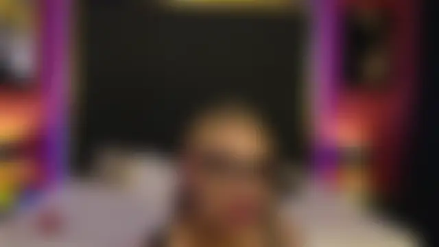 دردشة OliviaSmith الجنسية المباشرة