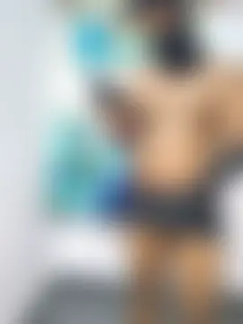 Family02 Show Webcam