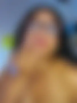 Alizon_1's Live XXX Chat