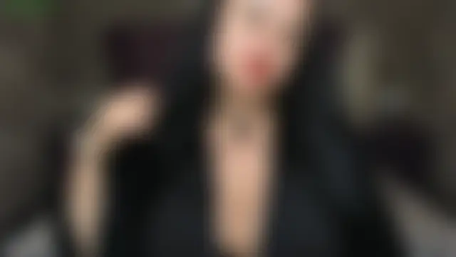 Mia_Store Chat XXX in diretta