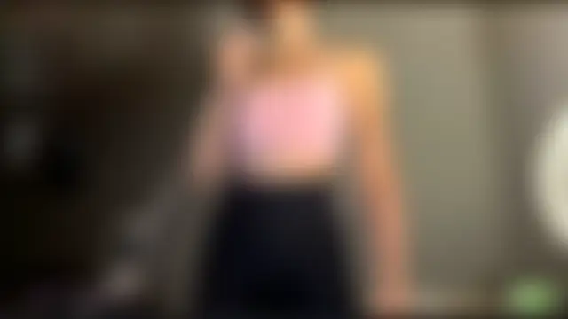 Mikytiki Adlı Modelin Canlı Seks Kamerası Şovu