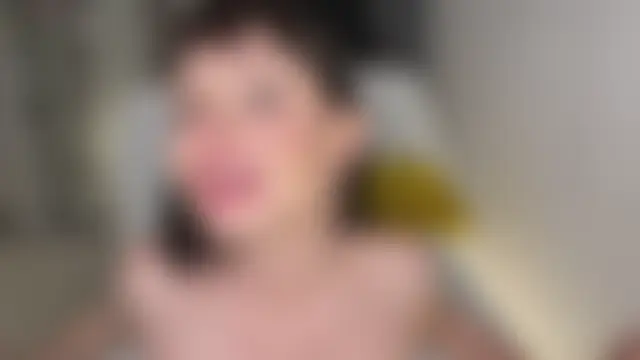 cutie_anna Show in webcam