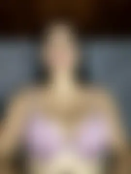 XXX chat uživo modela alison_villalobo