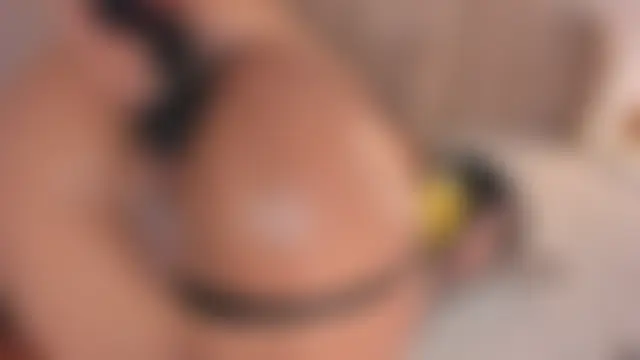 عرض كام mia_kisses2