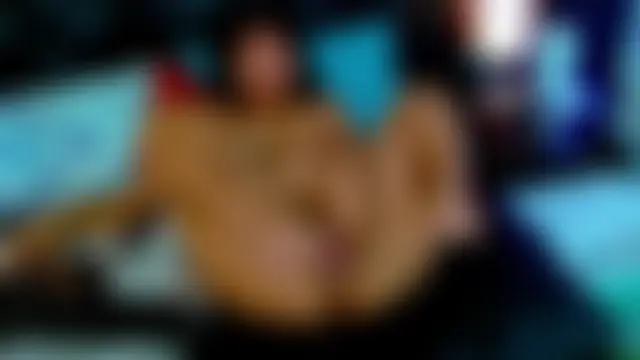 Cloelombard লাইভ XXX চ্যাট