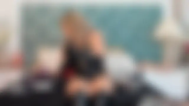 MiaMancini Live chatroom