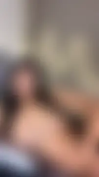 Aida_moreno – Naživo chatovacia miestnosť