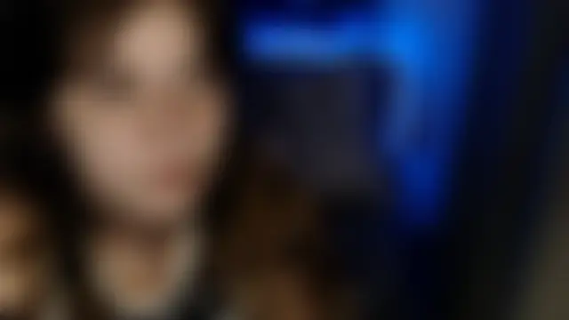 AlienforTwenty's Live XXX Chat