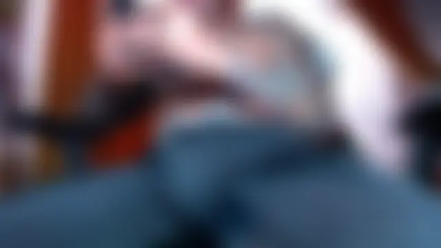 חדר צ'אט בשידור חי של sebastian_horny