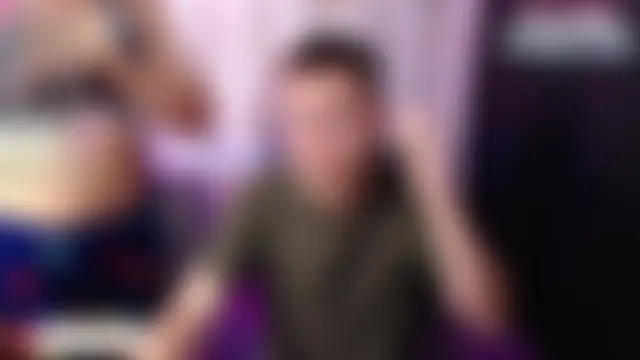Tina_4_Charlie Cameră chat live