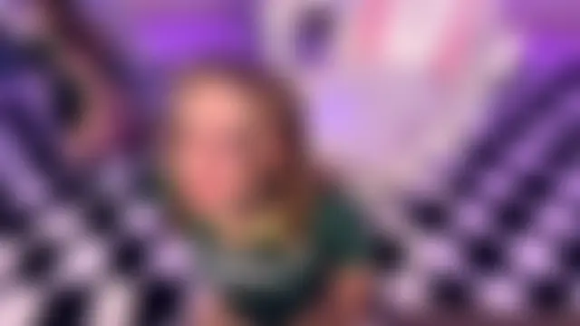 KellySunn – live sex-cam-show