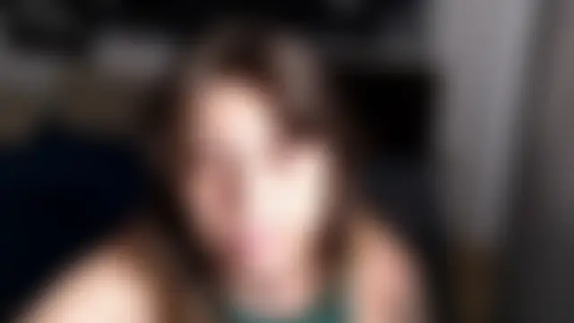 AlienforTwenty's Live XXX Chat