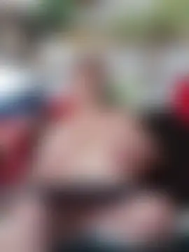 QueenPammy1 élő XXX-chatje