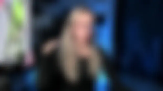 MaoqiBeverly Adlı Modelin Canlı XXX Sohbeti