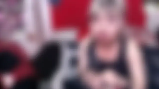 Cute_Chrixxx's Live XXX Chat