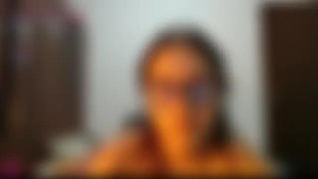 MadieeLorez's Live Chat Room