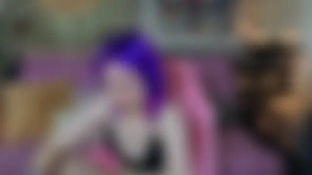 XXX chat uživo modela Droll_doll_