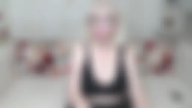 SquirtingMom's Live Chat Room