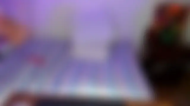 esmeralda_milf's Live Chat Room