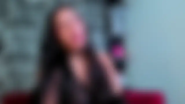 Czat XXX na żywo – EmiGomez_