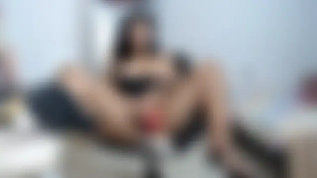 suyayk Adlı Modelin Canlı Sohbet Odası