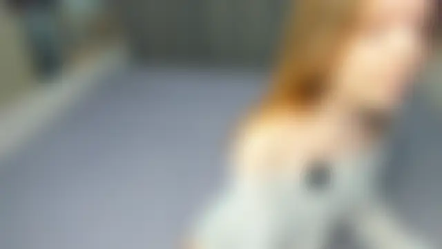 Chat XXX en directo de LavenderMitten