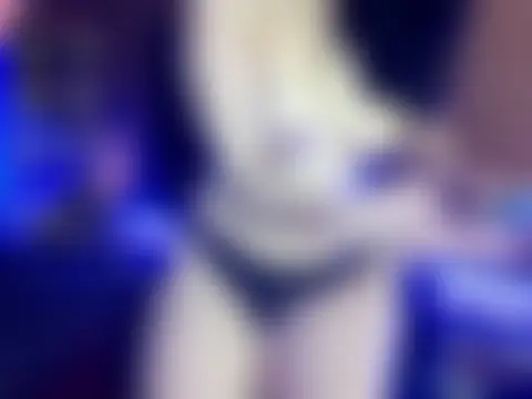 Luv_is_Live Adlı Modelin Canlı Sohbet Odası