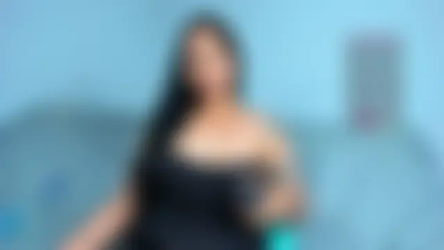 CURVY_EBONY_MILF Adlı Modelin Canlı Sohbet Odası