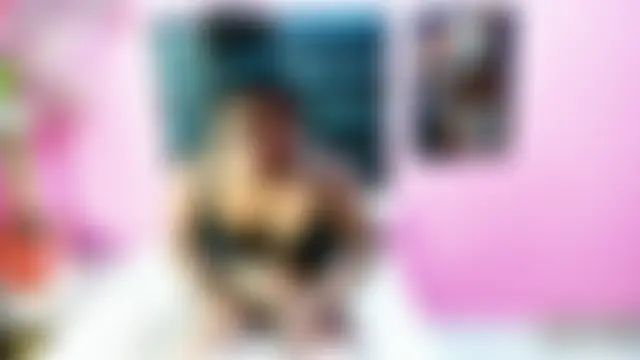 FOXY_LUNAn Live XXX chat