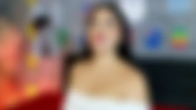 Oriana_03 Chat XXX live