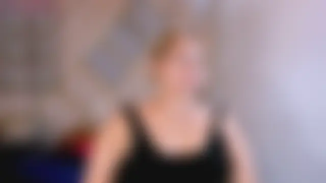Chat +18 de MikaelaStone ao vivo