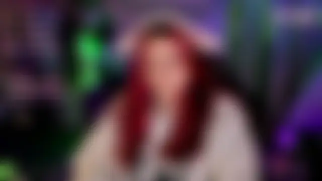 Mia_R0ss লাইভ চ্যাট রুম