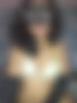 _DesigirlRoshni's Live XXX Chat