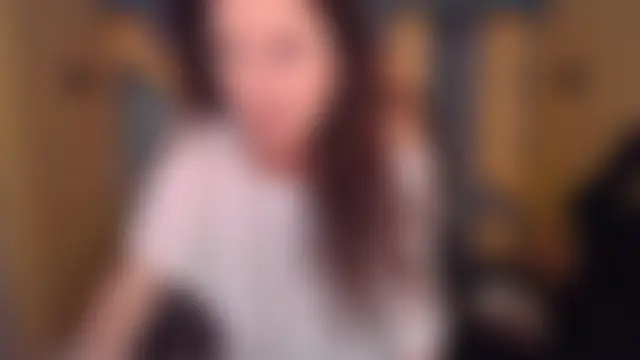 Chat XXX en directo de EllaLong