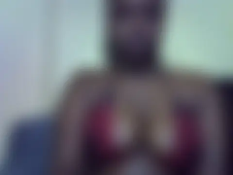 Ebony_dezires live XXX chat