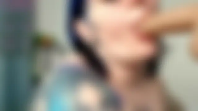 TatteredHalo élő XXX-chatje