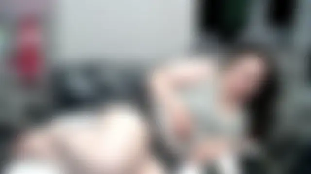 Hellen_Miller__n Live chat-huone