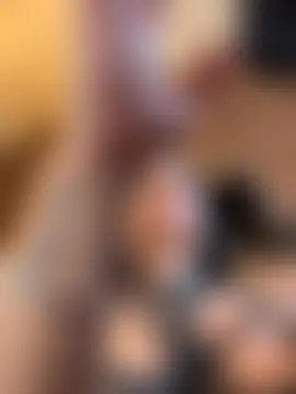 צ'אט XXX בשידור חי של Hotmomcheckk_