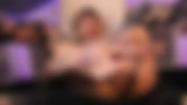 adhalee_js' Live XXX Chat