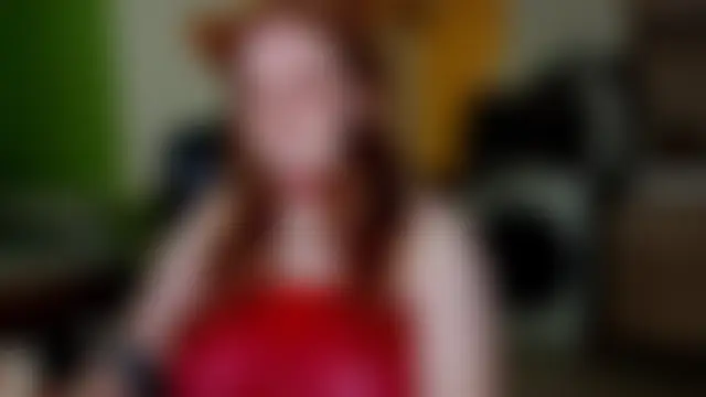Seks show uživo modela CURVYSAKURA na kameri