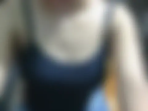 Sala de chat ao vivo de Adorable_Ayesha