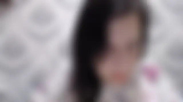 Mirabelle_Sweetie's Live Chat Room