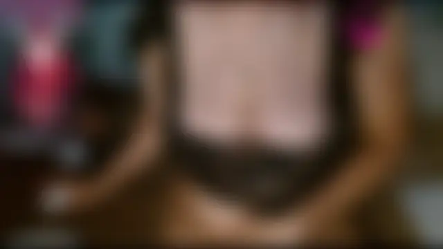 naugtyqueen's Live Chat Room