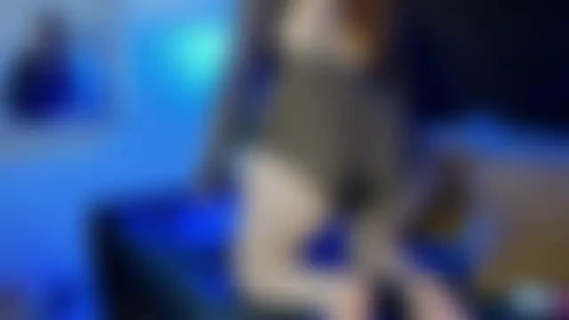 Roussy Adlı Modelin Canlı XXX Sohbeti