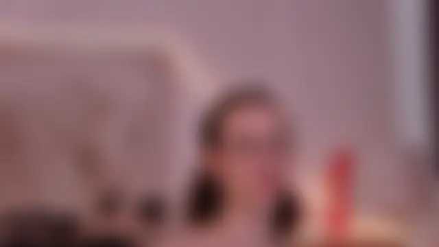 Emily_Simon's Live Chat Room