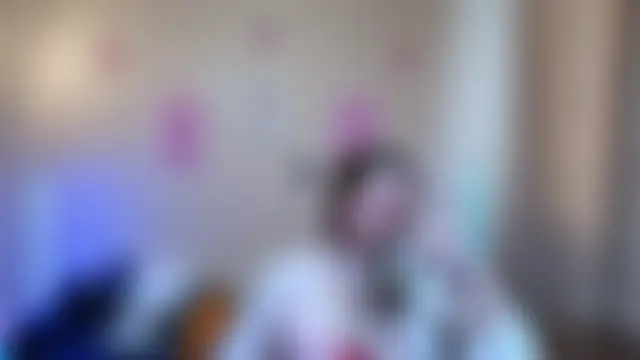 חדר צ'אט בשידור חי של Mirabelle_Velvet