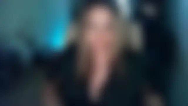 FoxyAnn12n Live chat-huone
