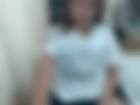 xTheLastVIRGINx Adlı Modelin Canlı XXX Sohbeti