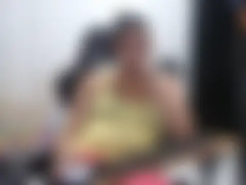 Chat +18 de Adriana_0312 ao vivo