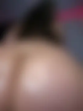 Chat +18 de Iris_lee ao vivo